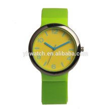 Relojes infantiles de silicona para niños y niñas.